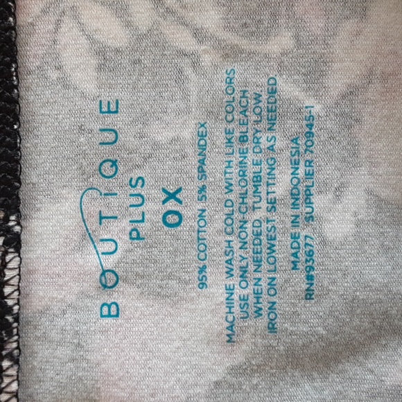 GUC- Boutique Skirt - Picture 4 of 4